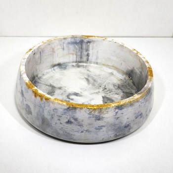 Cuenco en oro y negro